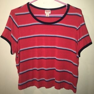 90’S STYLE CROP TOP